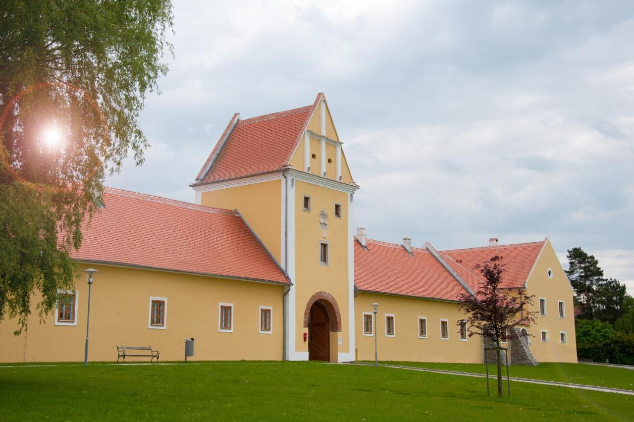 Schuettkasten Geras Esterno foto
