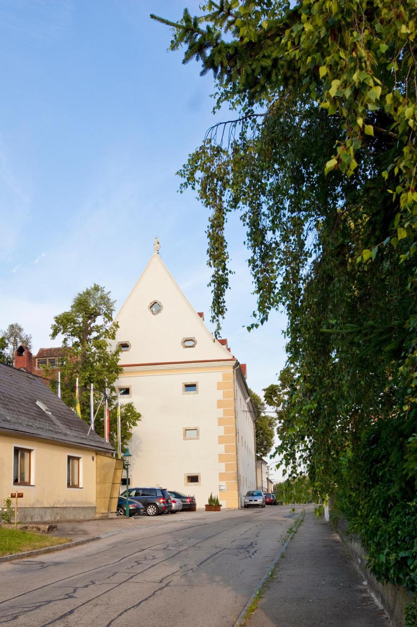 Schuettkasten Geras Esterno foto